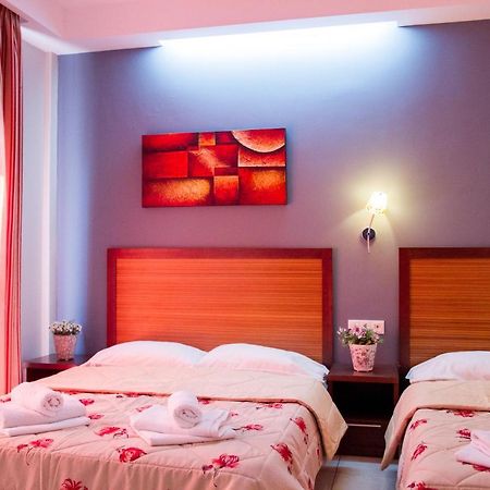 Hotel Rodon Paralía Dış mekan fotoğraf