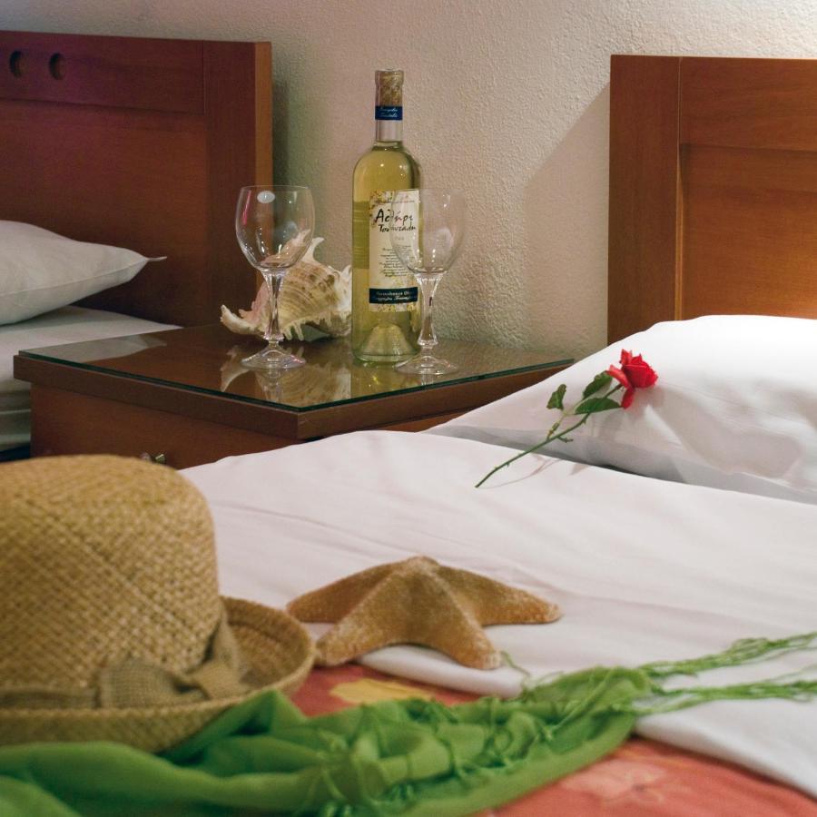 Hotel Rodon Paralía Dış mekan fotoğraf