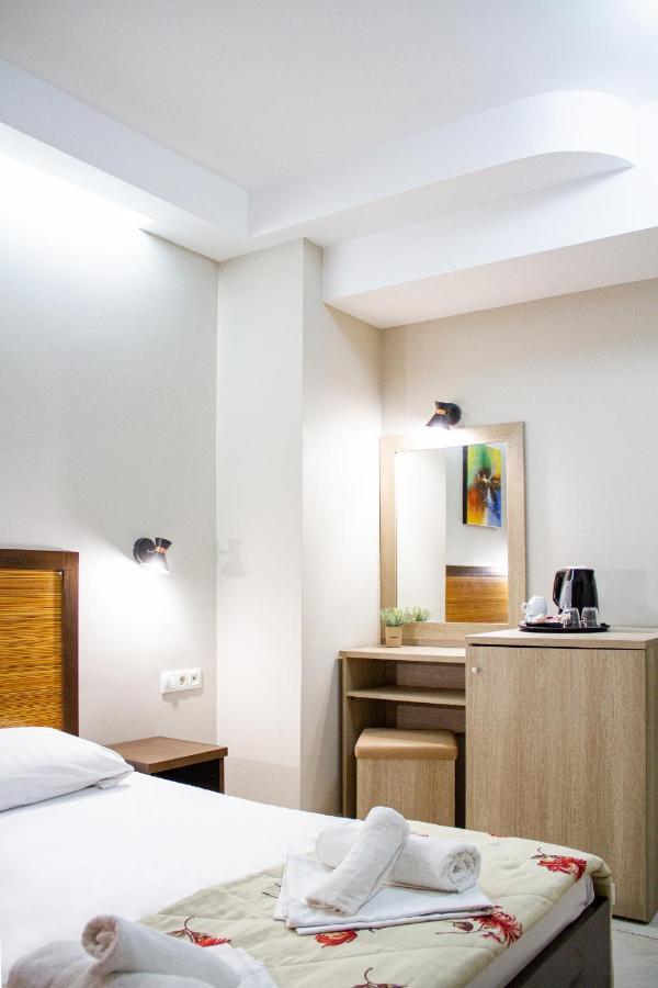Hotel Rodon Paralía Dış mekan fotoğraf