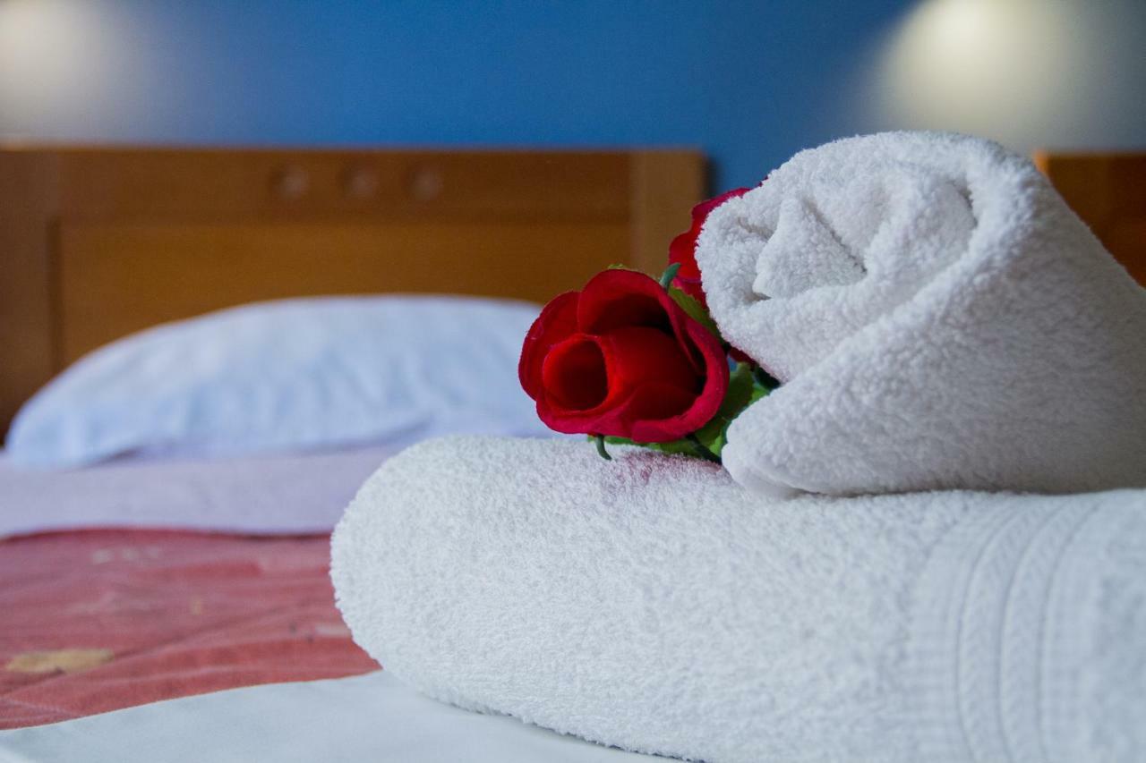 Hotel Rodon Paralía Dış mekan fotoğraf
